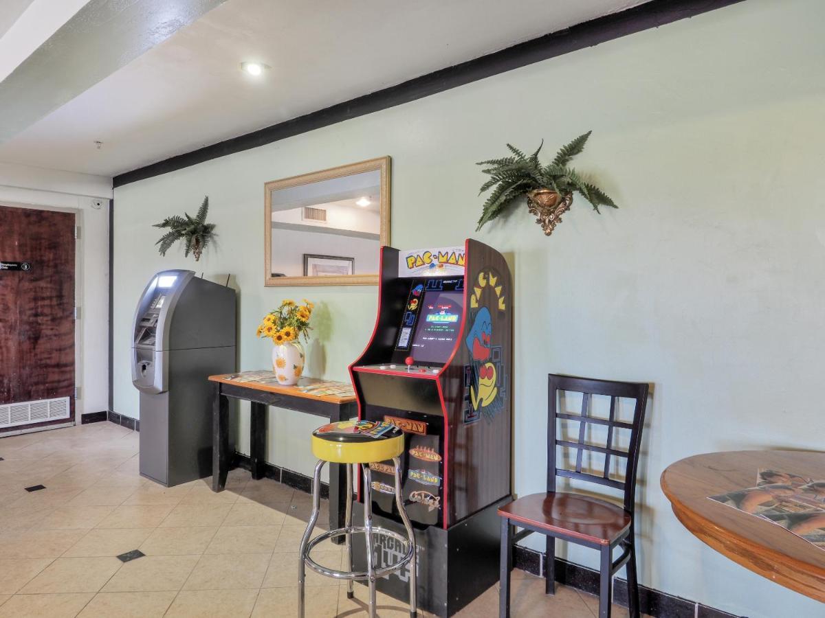 Lonestar Inn & Suites, Erick Ok Hwy 40 By Oyo Bagian luar foto