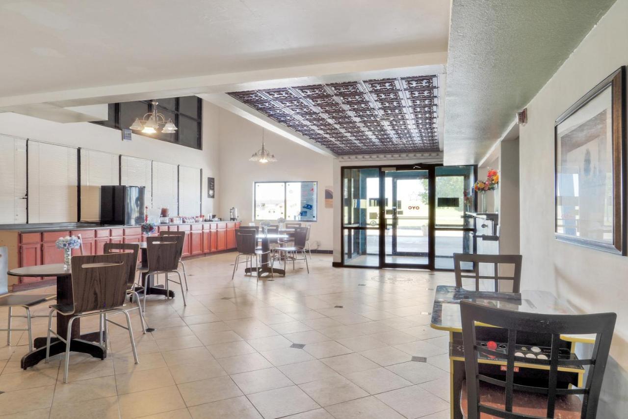 Lonestar Inn & Suites, Erick Ok Hwy 40 By Oyo Bagian luar foto