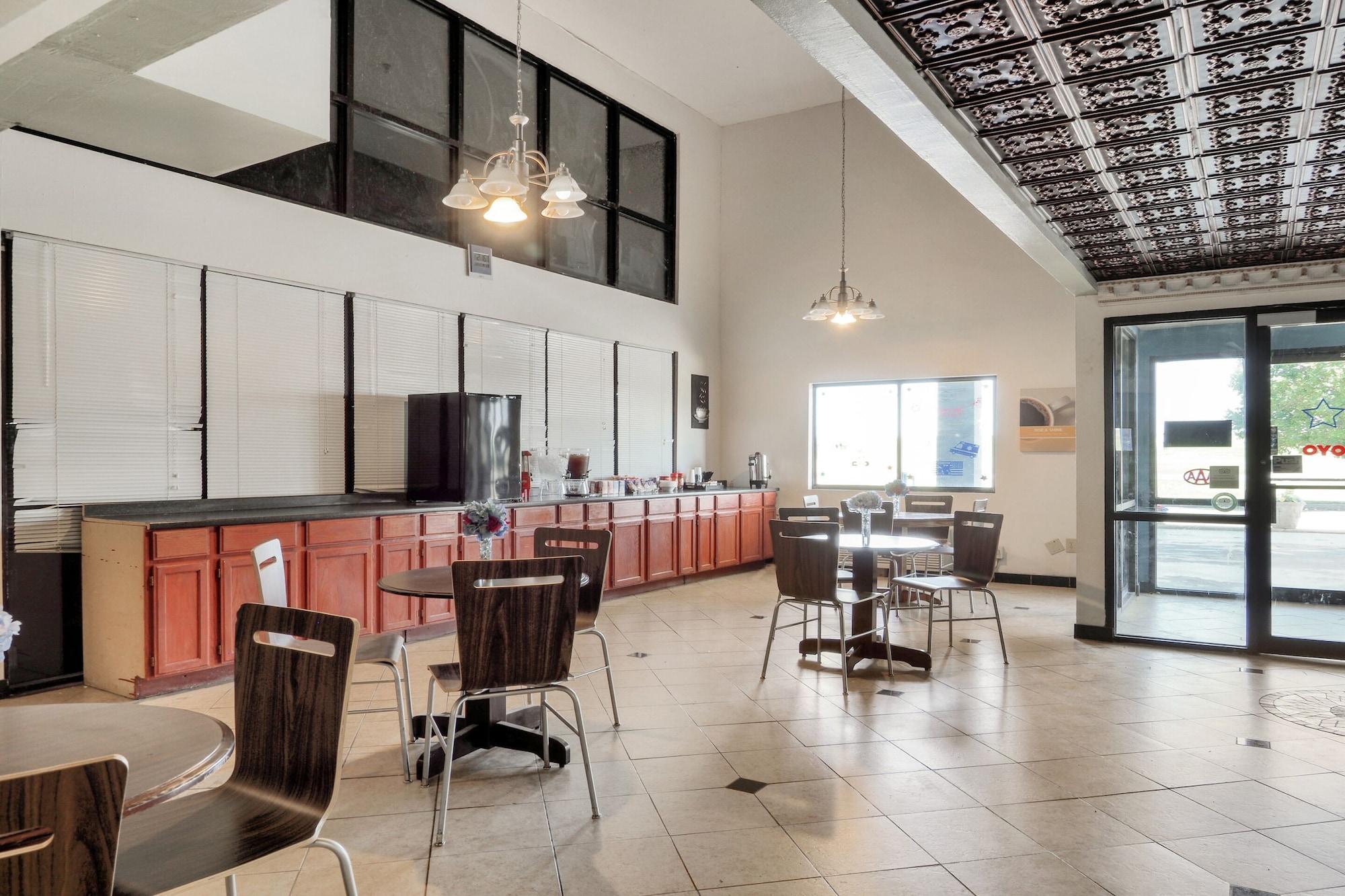 Lonestar Inn & Suites, Erick Ok Hwy 40 By Oyo Bagian luar foto