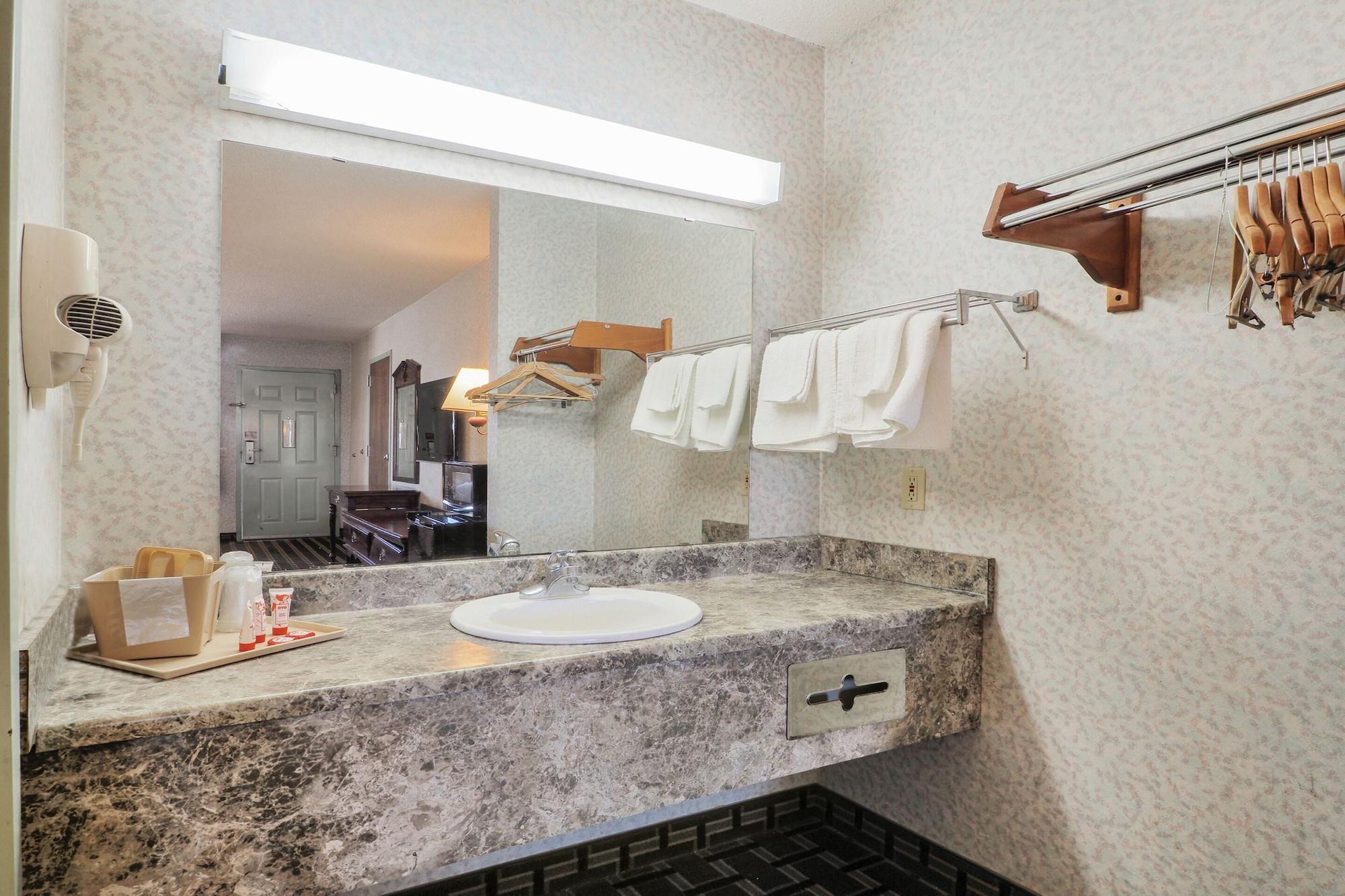 Lonestar Inn & Suites, Erick Ok Hwy 40 By Oyo Bagian luar foto